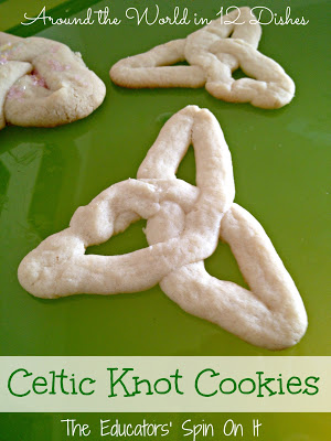 Celtic Knot Cookies